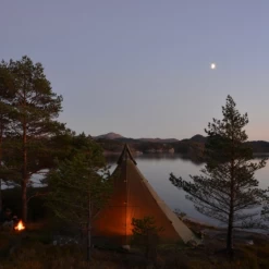 Tipi Helsport Varanger 8-10 -Magasin discount de camping en plein air helsport varanger 4 6 pers 02 2