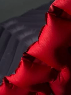 Matelas Klymit Insulated Static V Luxe -Magasin discount de camping en plein air matelas gonflable klymit static v luxe insulated 02