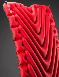 Matelas Klymit Insulated Static V Luxe -Magasin discount de camping en plein air matelas gonflable klymit static v luxe insulated 03