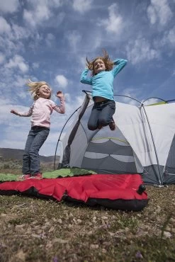 Matelas Klymit Insulated Static V Luxe -Magasin discount de camping en plein air matelas gonflable klymit static v luxe insulated 08