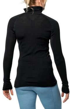 Woolpower Zip Turtleneck Lite 9 Woolpower Zip Turtleneck Lite -Magasin discount de camping en plein air sous vetement laine merinos woolpower zip turtleneck lite 04